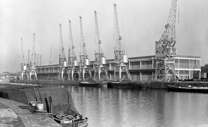 New transit sheds and cranes at Princes Wharf, City Docks
